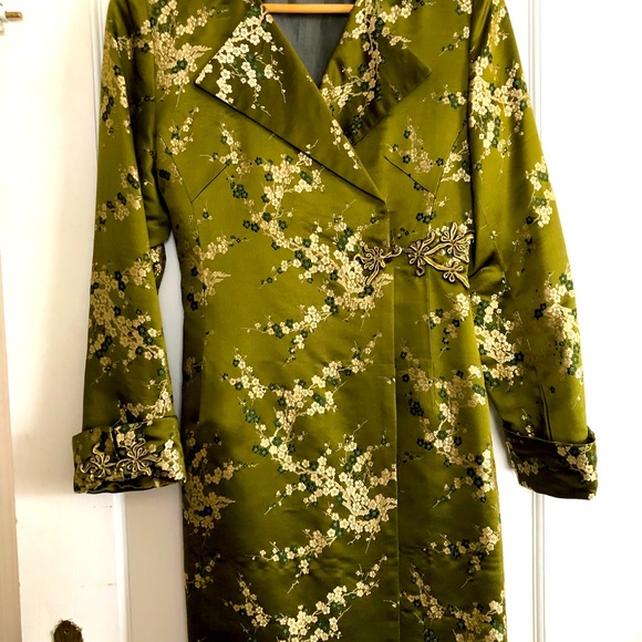 Beautiful dress jacket - Picture 1 of 12